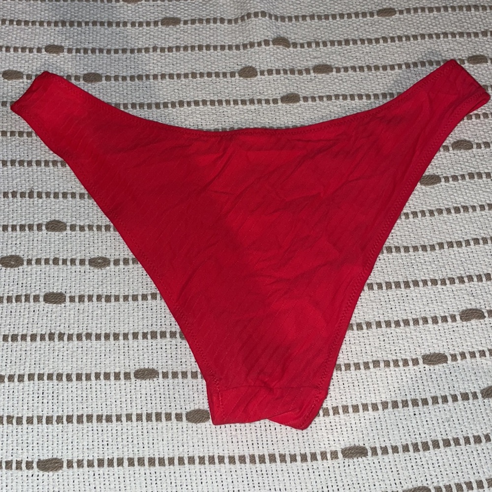 H&M Red bikini bottom - Picture 3 of 3